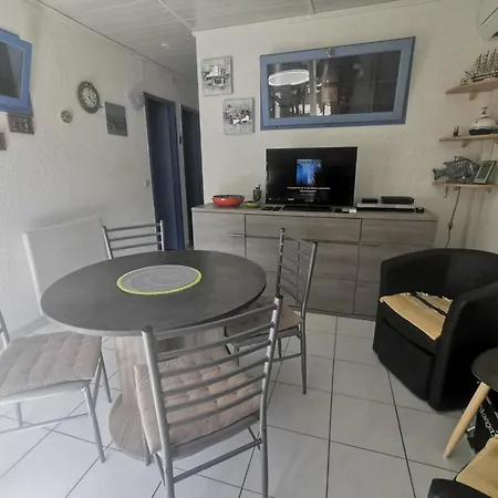 5039 - Cap D'agde Joli T3 Parking Piscine Clim Et Wifi Rez De Chaussee Apartment *