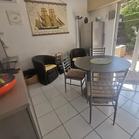 5039 - Cap D'agde Joli T3 Parking Piscine Clim Et Wifi Rez De Chaussee *