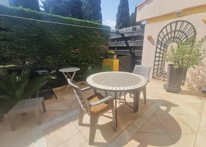 5039 - Cap D'agde Joli T3 Parking Piscine Clim Et Wifi Rez De Chaussee