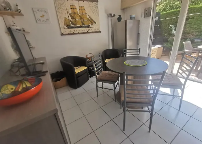 5039 - Cap D'agde Joli T3 Parking Piscine Clim Et Wifi Rez De Chaussee *